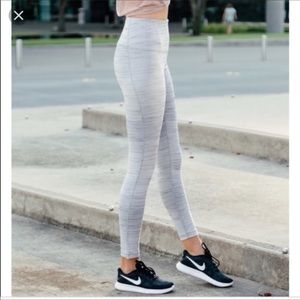Zella Live In leggings, grey & white striped